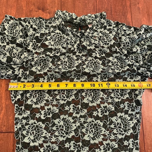 Anthropologie Dolan Green Lace Long Sleeve Ruffle Collar Puff SleeveTop Sz Small - Picture 6 of 12